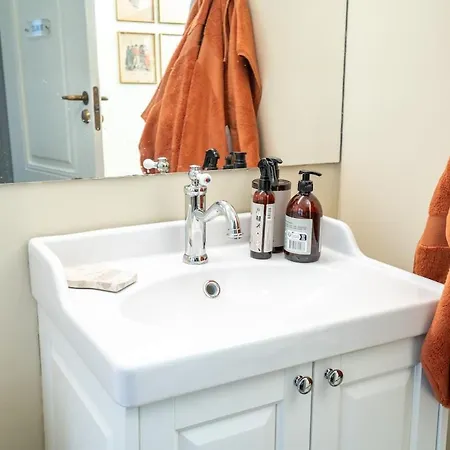 Bright Historic 2br By Nyhavn & Stroget * Kopenhaga