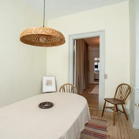 Bright Historic 2br By Nyhavn & Stroget København